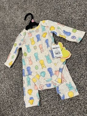 NWT Peeps Two Piece Set